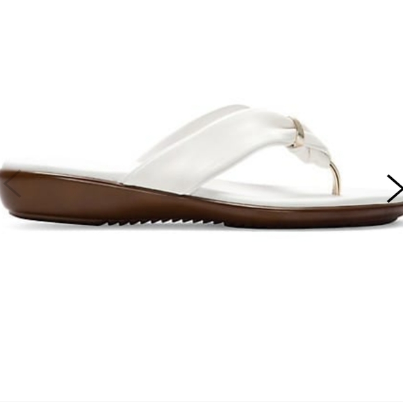 NEW Italian Shoemakers Classic Knot Sandals, Size 5 - Picture 2 of 3